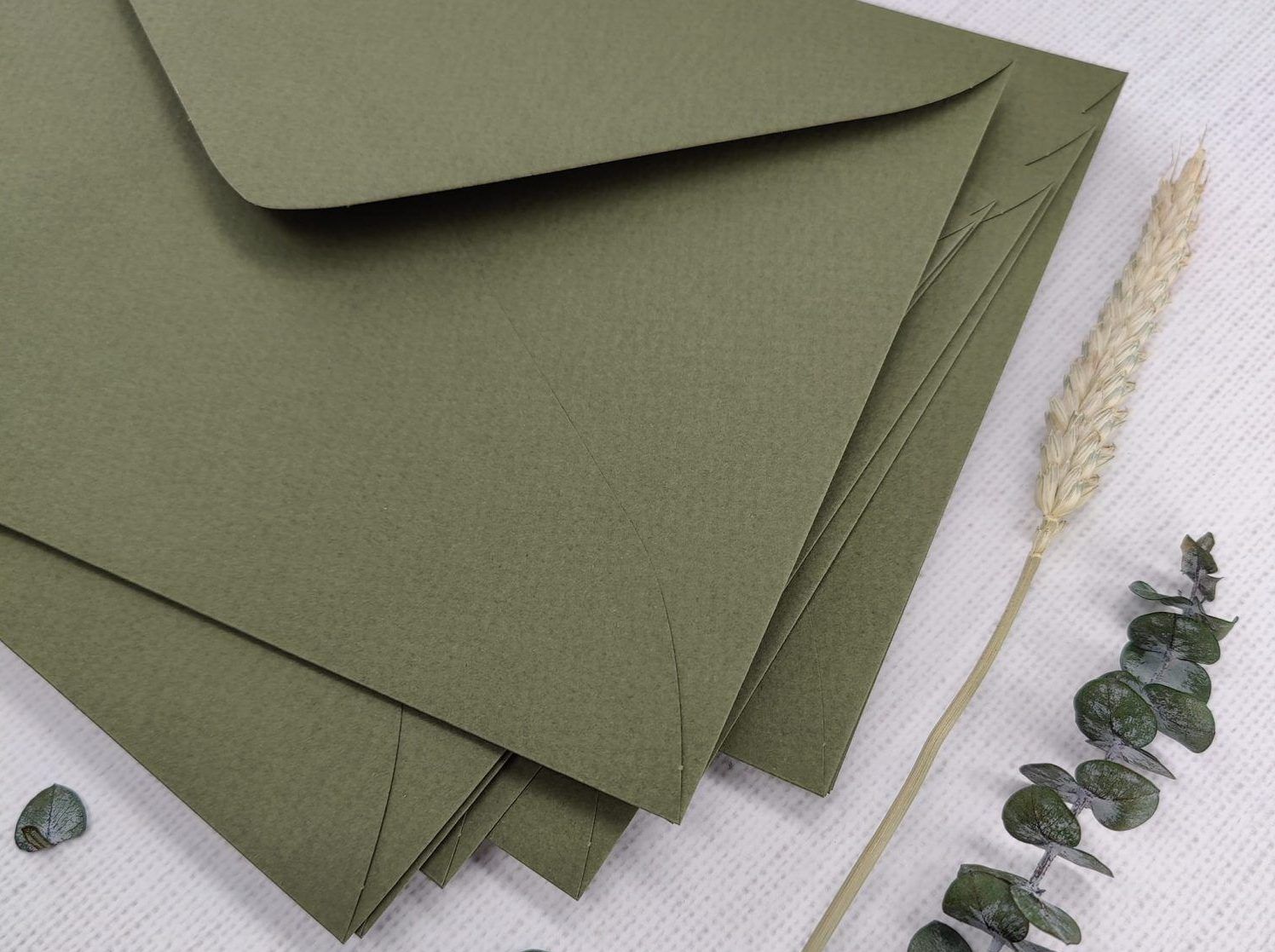 sobres de colores always yours verde oliva e1611938804248 - ALWAYS YOURS | Invitaciones de boda | Sobres de Boda
